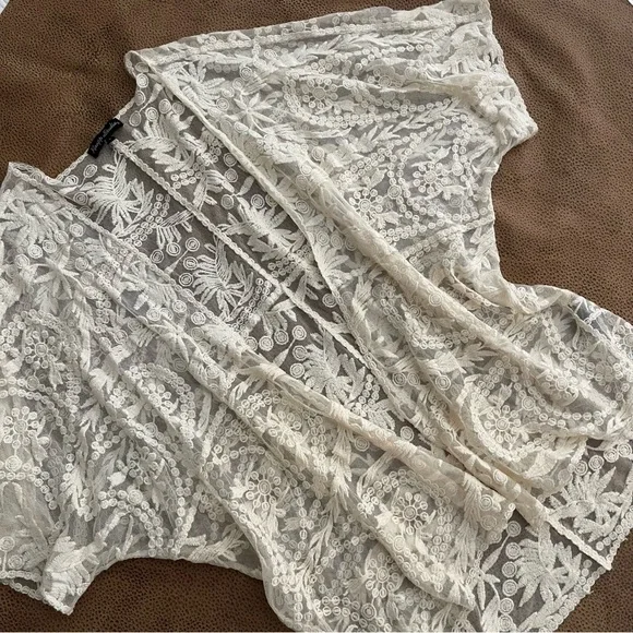 Knapp Studio Ivory Lace Kimono Cardigan Size S (but roomy) - Picture 5 of 13